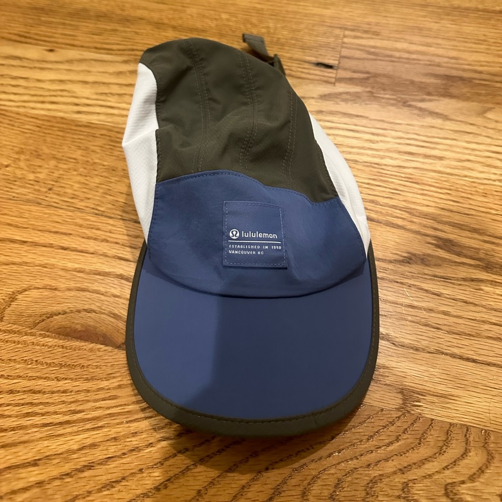 Lululemon hat